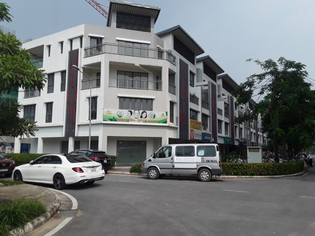 Cho thuê nhà phố thương mại shophouse