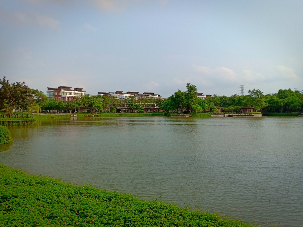 Liền kề ở Gamuda Lakes