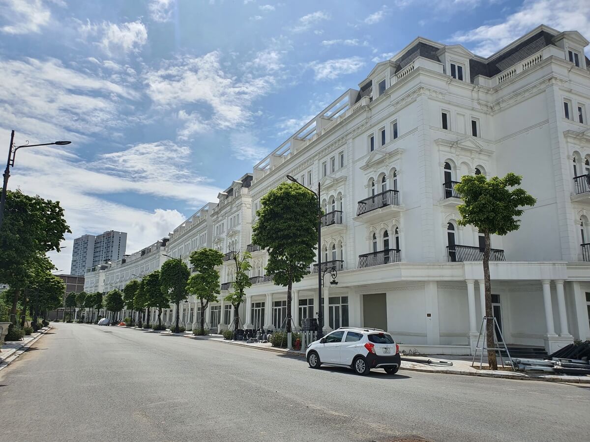 Cần bán gấp Shophouse Louis CIty Hoàng Mai