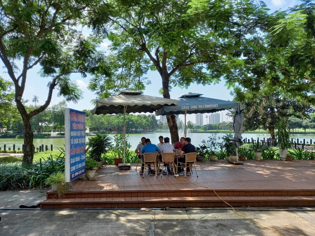 view hồ nhà hàng lake side